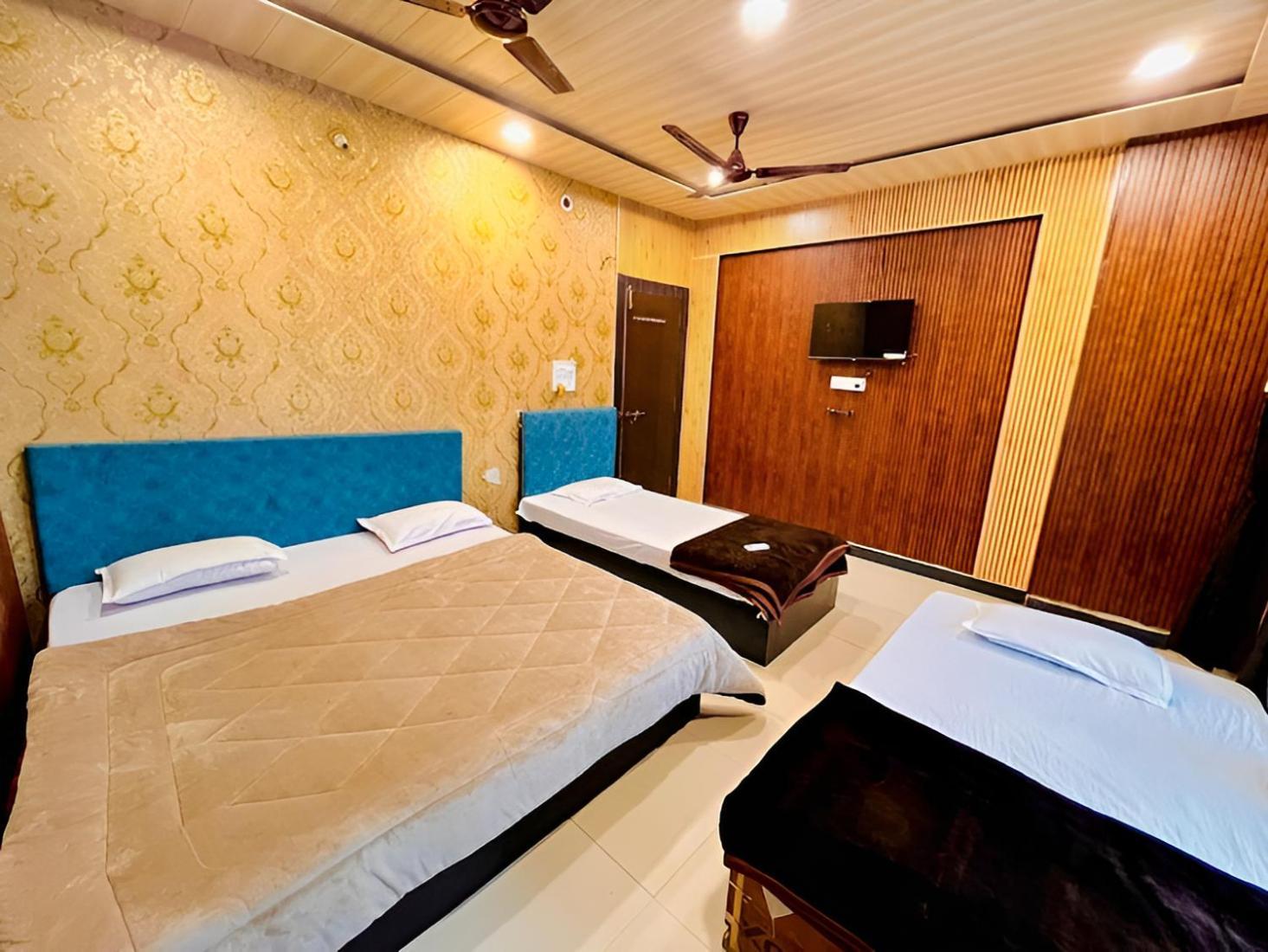 Pallav Guest House Удджайн Экстерьер фото